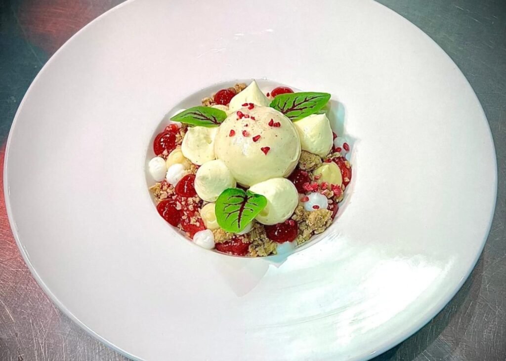 Bakewell Crumble – A Modern Twist on a Classic Dessert in London 1 Bakewell Crumble